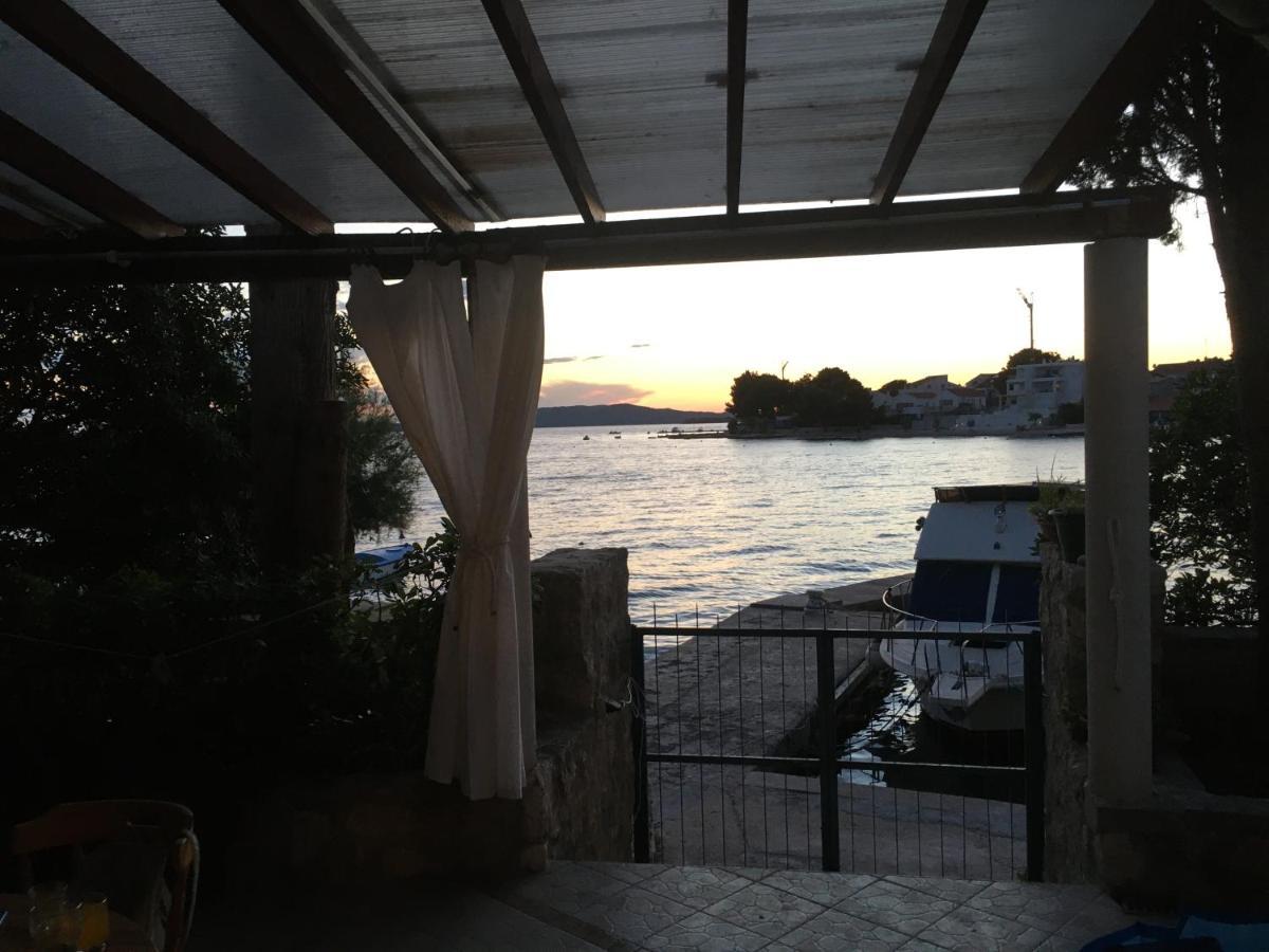 Apartment Jakov With Boat Mooring Zaboric Ngoại thất bức ảnh