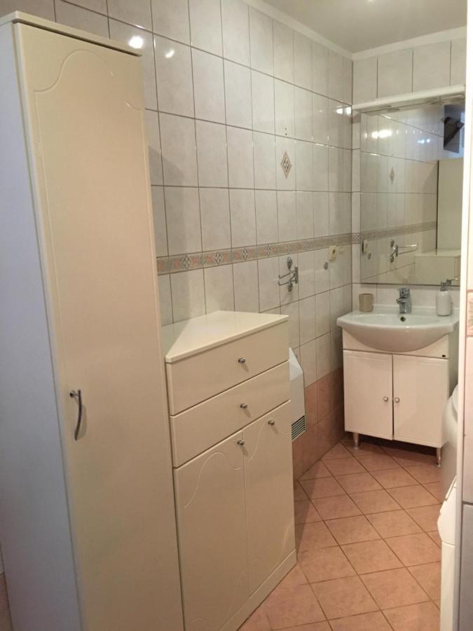 Apartment Jakov With Boat Mooring Zaboric Ngoại thất bức ảnh